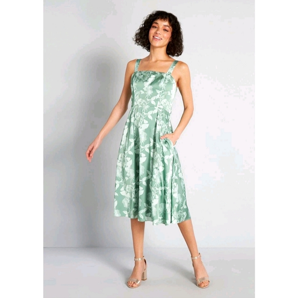 HUTCH MODCLOTH Green Floral Fit and Flare Midi Dress Size 2 - Picture 6 of 6